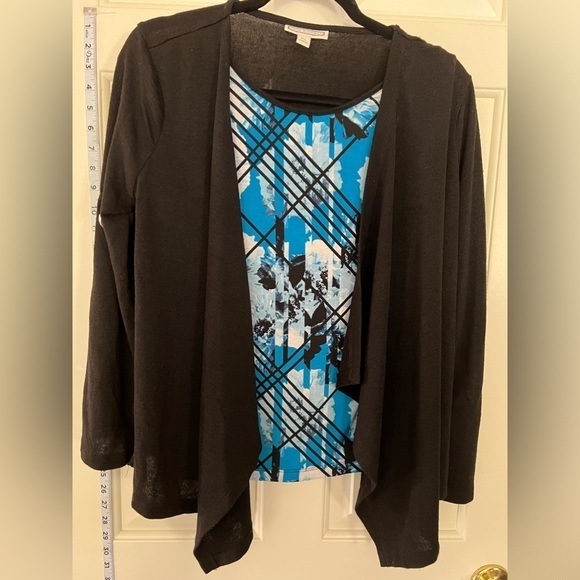 Dana Buchman Tops - Dana Buchman long sleeve, PL black with blue print insert